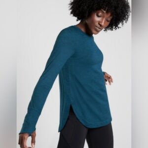 Athleta Uptempo Long Sleeve Top Thumb Holes Size XS Dark Vista Teal Long Sleeve